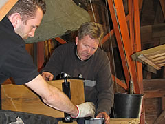 Ein neues Holzjoch für die Wächterglocke